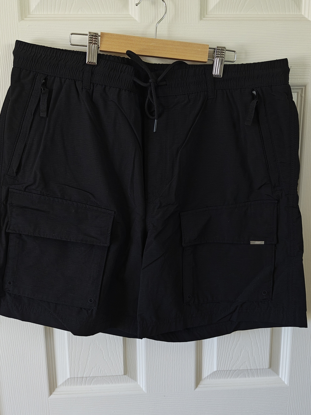 H&M Men's Black Cargo Hiking Shorts